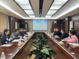 洛阳市商务局局长吕宗乐一行莅临华体会(中国)调研指导工作